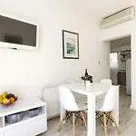 Pina Apartment