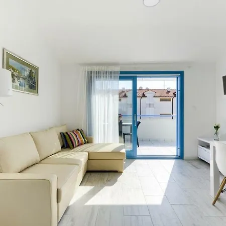 Pina Apartment Vodice