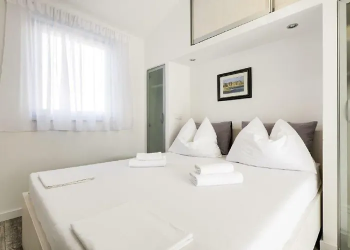 Apartment Pina Vodice